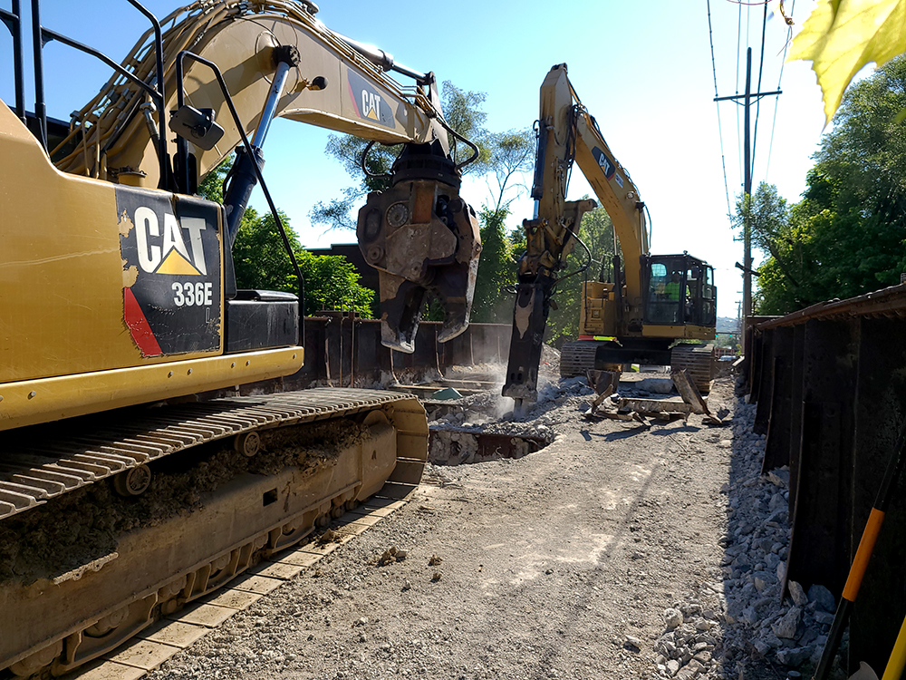 Kenton County Bridge Over CSX Demolition-excavators